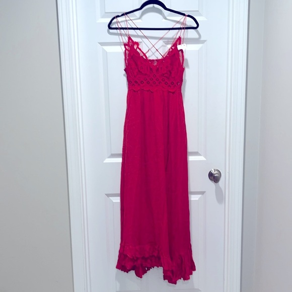 Free People Adella Maxi Slip Bright Red NWT
Lace crochet flowy comfortable - Picture 14 of 16
